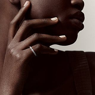 ウェディングリング 《エヴァー・ケリー》 | Hermès - エルメス-公式サイト